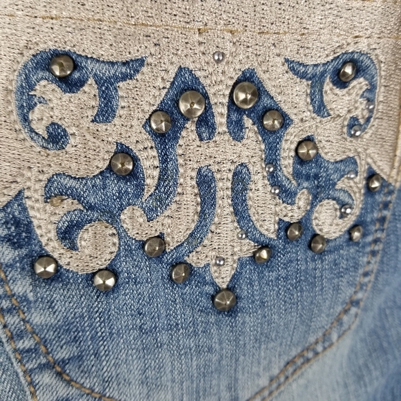 URBAN HERITAGE | stud&embroidered skinny jeans - Picture 5 of 8